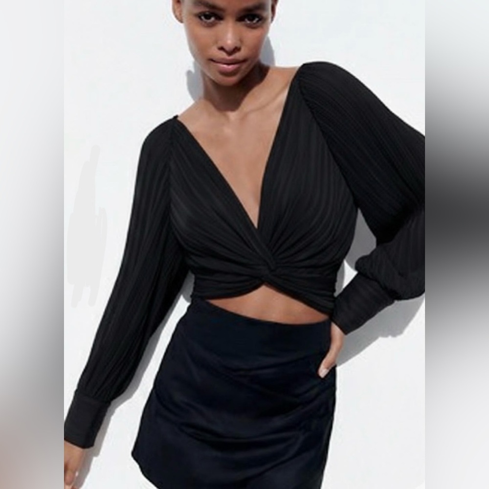 Zara Black Twist Front Crop Top